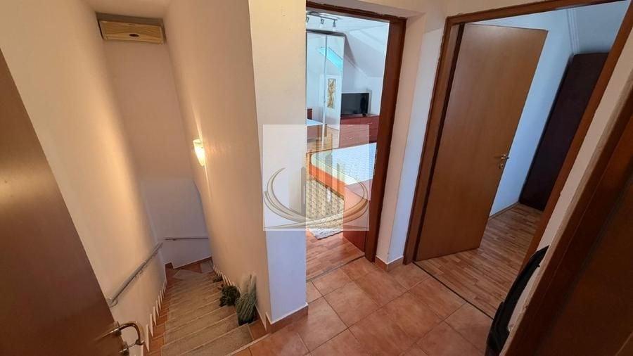 Apartament cu 3 camere decomandat, mobilat în Dumbrăvița