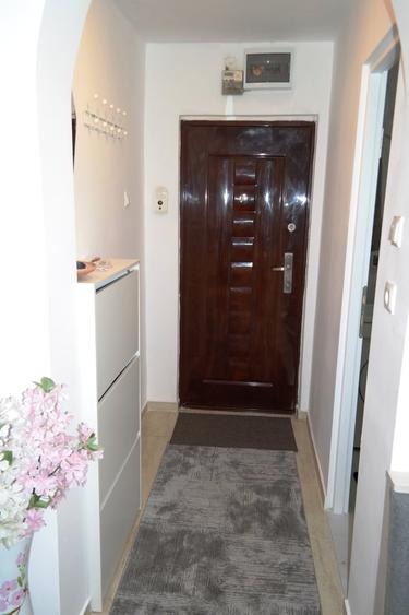 Apartament cu 2 camere decomandat în Brâncoveanu