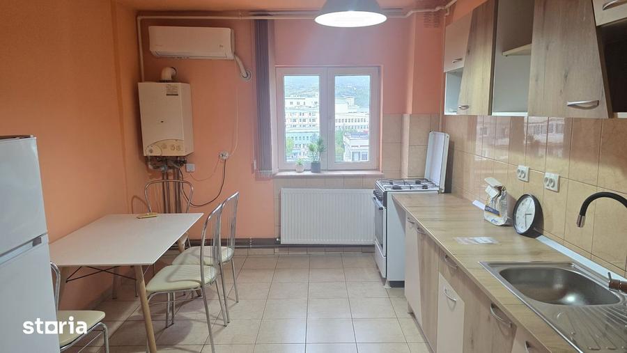 Apartament cu 2 camere decomandat în Decebal