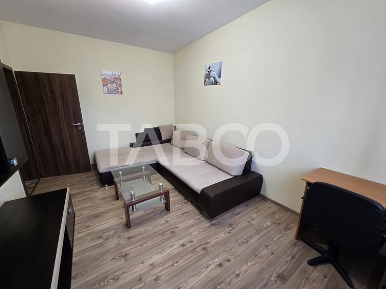 Apartament cu 2 camere decomandat, mobilat în Piața Cluj