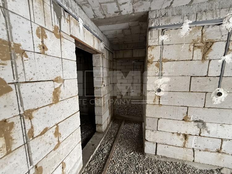Casă individuală cu 4 camere cu Teren 1500 Mp în Vicovu de Sus