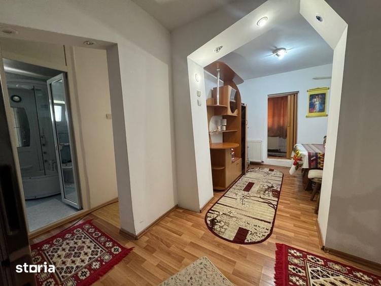 Vand apartament doua camere Targu Carbunesti - 4