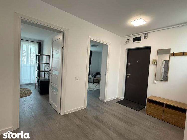 Apartament cu 3 camere decomandat în Cornișa