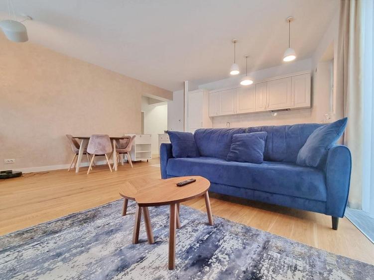 Apartament cu 3 camere decomandat, mobilat în Drumul Poienii