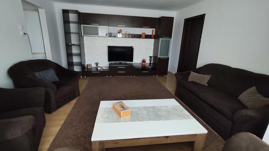 Apartament cu 2 camere semidecomandat în Chișoda