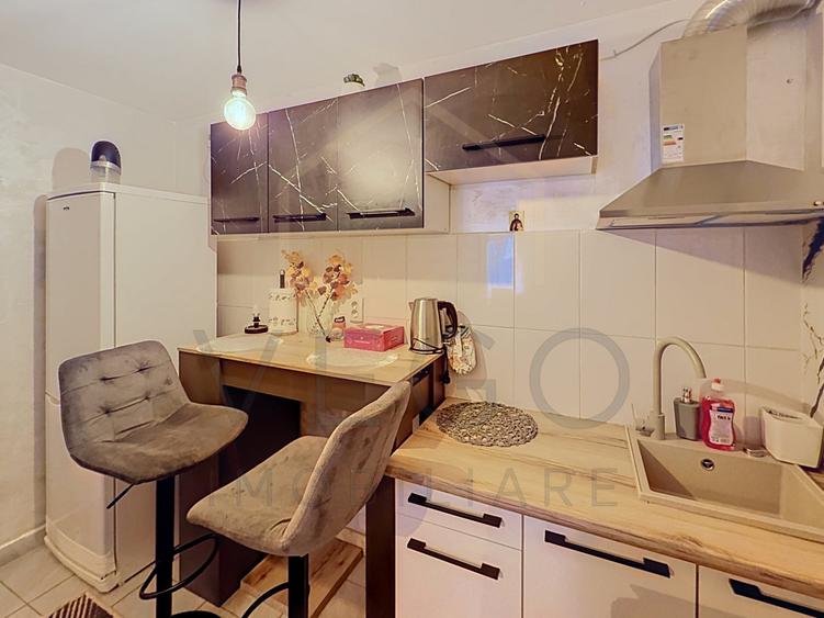 Apartament cu 2 camere semidecomandat, mobilat în Central