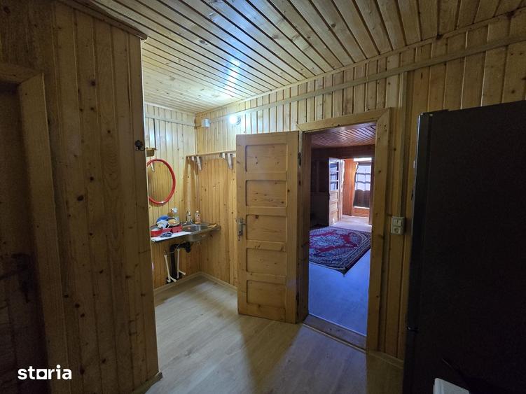 Casă cu 3 camere cu Teren 430 Mp în Cornu