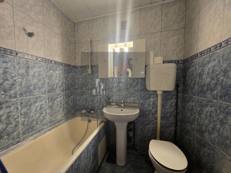 Apartament 3 camere -etaj 2 -Piata Rahova- bloc 4 etaje - anvelopat - 11
