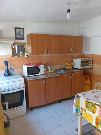 Casă cu 3 camere în Central