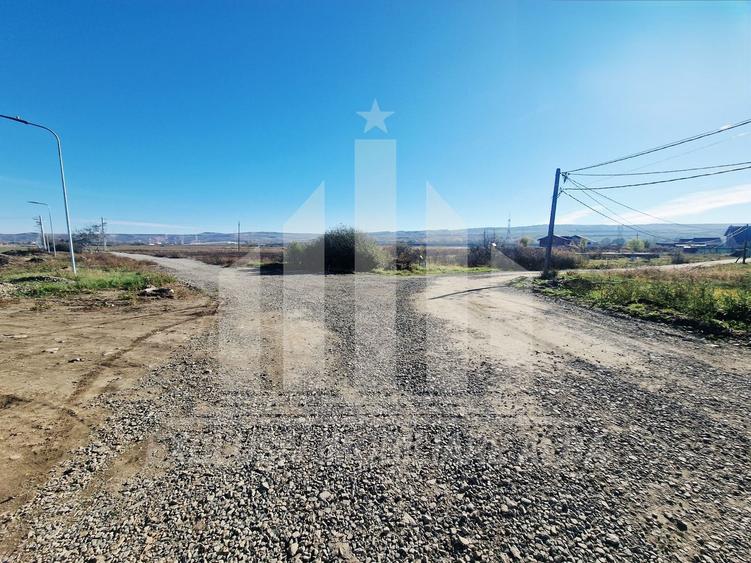 Teren Construcții intravilan de 600 mp, în Partoș