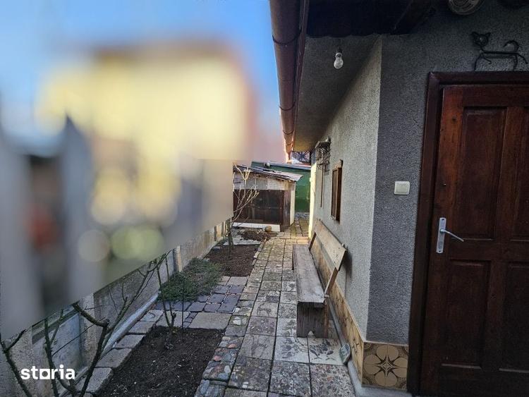 Casă cu 2 camere cu Teren 130 Mp în Plopilor