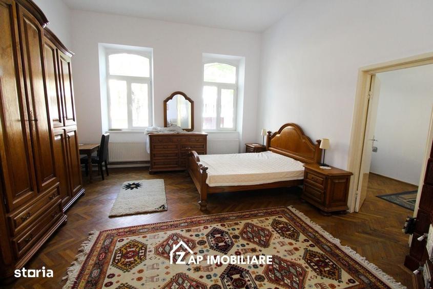 Casă cu 4 camere în Central