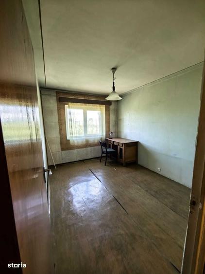 Apartament cu 2 camere decomandat în Craiter
