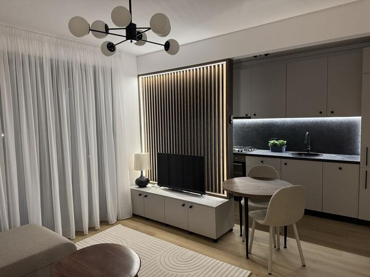 Apartament cu 2 camere semidecomandat, mobilat în Theodor Pallady