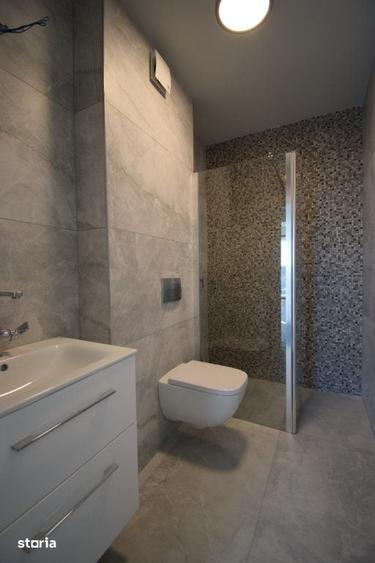 Apartament cu 3 camere decomandat în Străulești