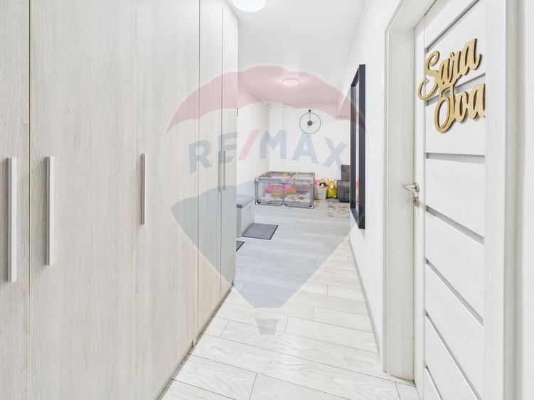 Apartament cu 3 camere semidecomandat, mobilat în Titan — fotografia 3