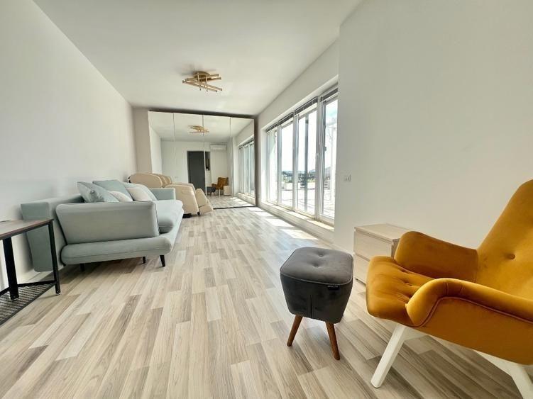 Apartament cu 2 camere semidecomandat, mobilat în Dristor