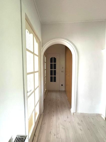 Apartament cu 3 camere decomandat în Porolissum