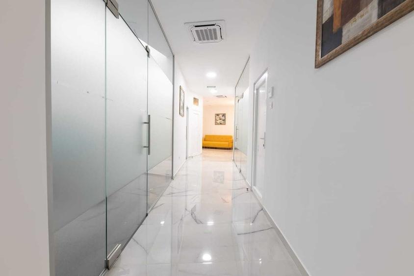 Spațiu comercial, de 120 mp, în Central