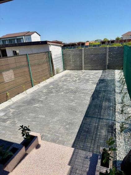 Casă cu 3 camere cu Canalizare în Giroc