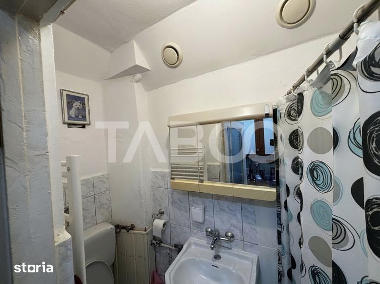 Apartament cu 2 camere semidecomandat în Țiglari