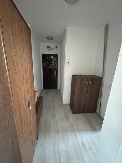 Apartament cu 2 camere semidecomandat, mobilat în Inel I