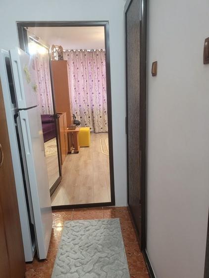 Garsonieră decomandată în Exterior Vest
