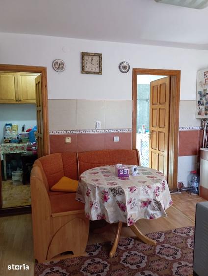 Casă cu 3 camere cu Teren 600 Mp în Central