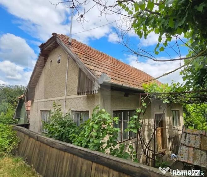 Casă cu 2 camere cu Teren 364 Mp în Angheluș