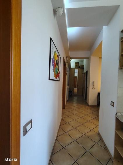 Apartament cu 3 camere în Moșilor