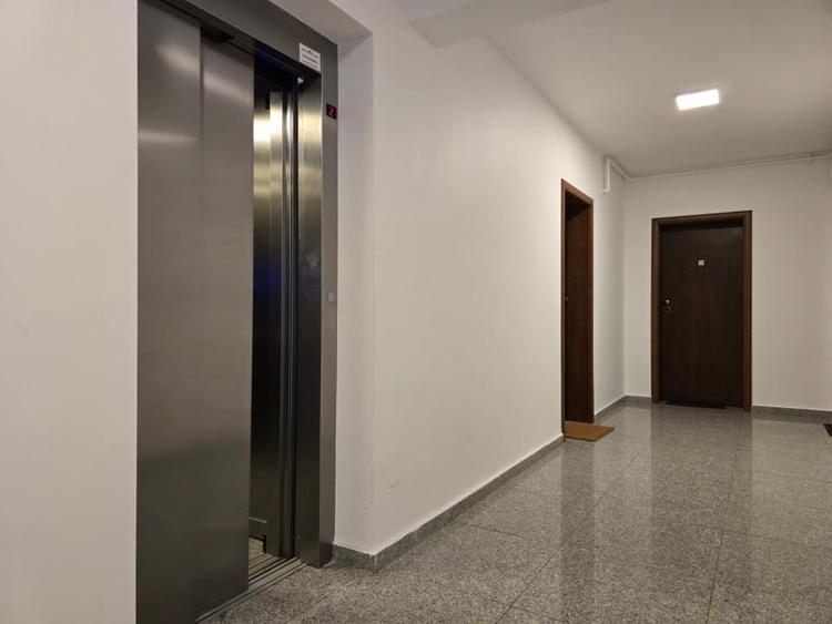 Apartament cu 2 camere decomandat în Otopeni