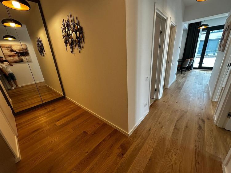 Apartament cu 3 camere, mobilat în Grivița