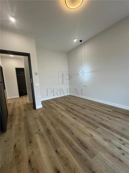 Duplex cu 4 camere cu Canalizare în Moșnița Nouă