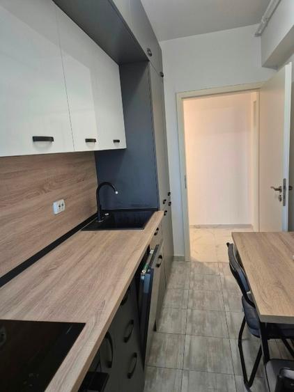 Apartament cu 2 camere decomandat, mobilat în Sisești