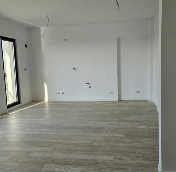 Apartament cu 2 camere semidecomandat în Fundeni