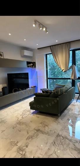 Apartament cu 2 camere semidecomandat, mobilat în Calea Călărașilor