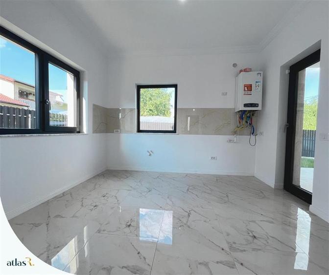 Casă individuală cu 4 camere cu Canalizare în Valea Ursului