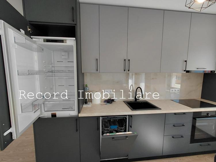Apartament cu 2 camere semidecomandat în Florești