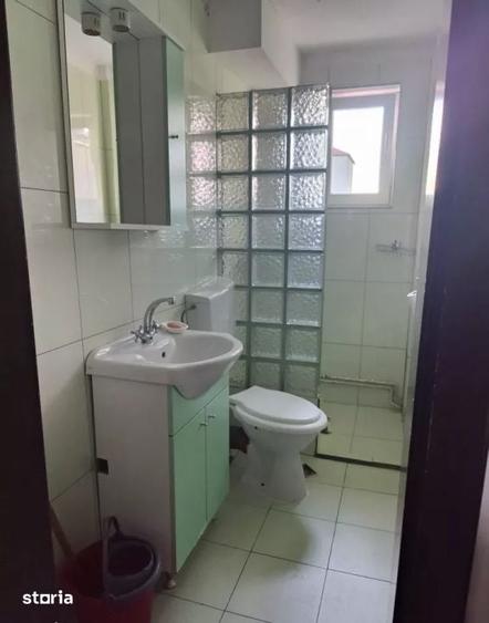 De vanzare apartament cu 2 camere zona Albac - 1