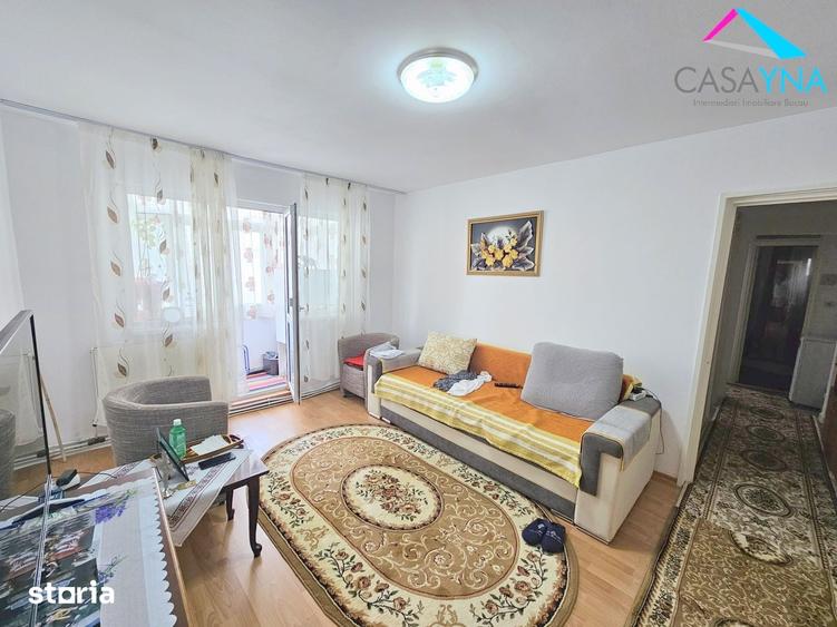 Apartament cu 3 camere semidecomandat în Șerbănești