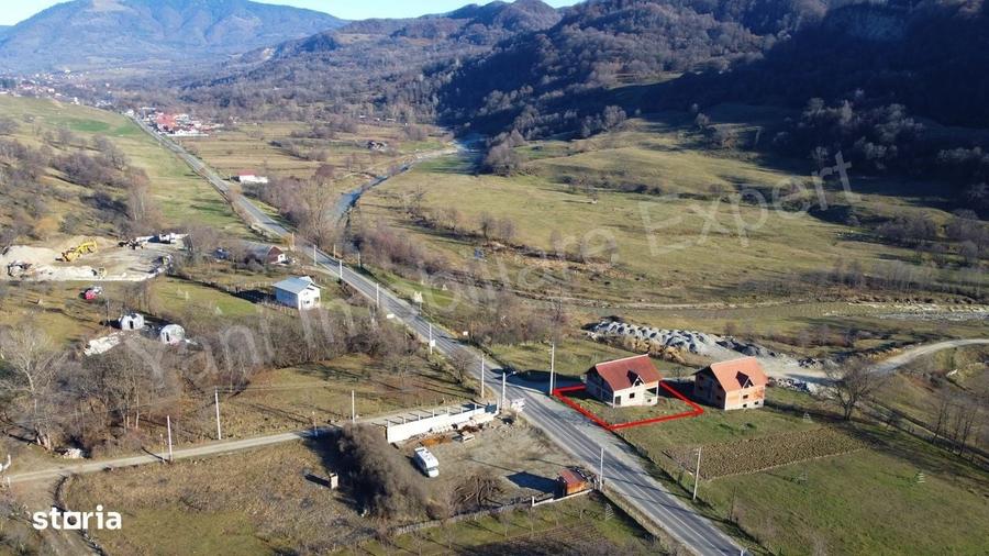 Casă cu 4 camere în Corbeni