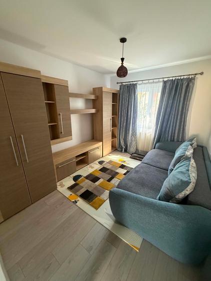 Apartament cu 3 camere în Republicii