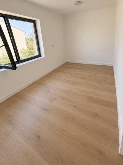 Casă individuală cu 5 camere cu Teren 470 Mp în Berceni