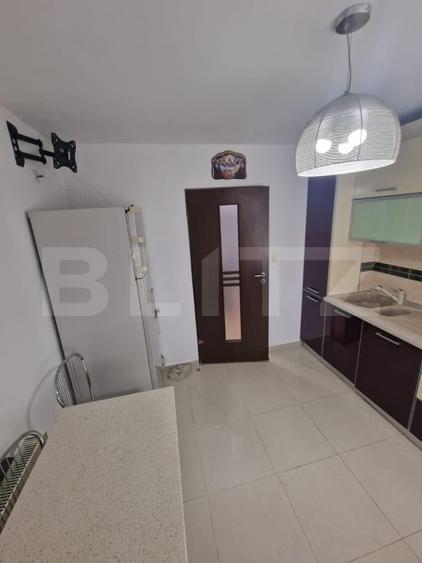 Apartament cu 3 camere decomandat, mobilat în Nord-Est
