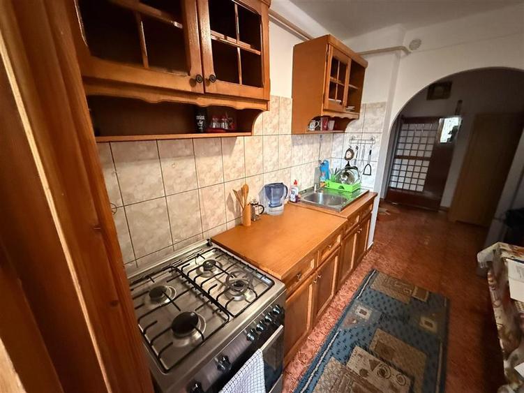 Apartament cu 2 camere decomandat, mobilat în Canta