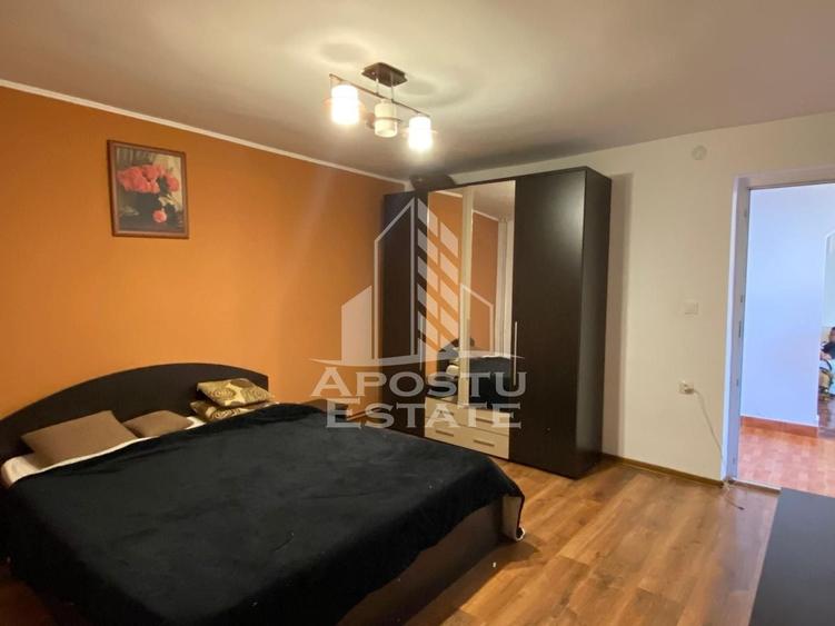 Casă individuală cu 5 camere cu Canalizare în Mircea cel Bătrân
