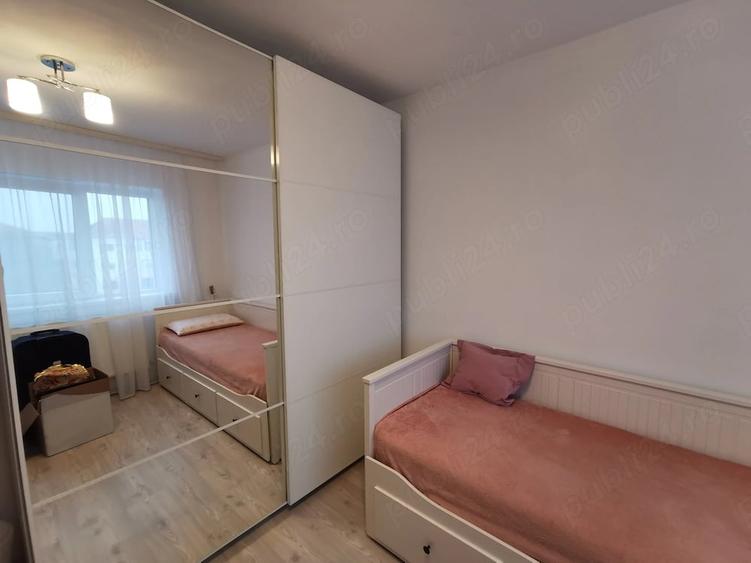 Apartament cu 2 camere decomandat în Plăvăț II