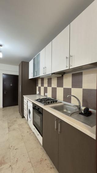 Apartament cu 2 camere semidecomandat, mobilat în Central