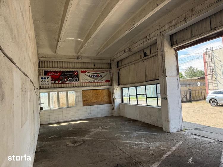 Spațiu comercial, de 80 mp, în Port