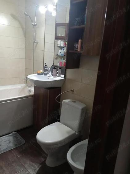 Apartament cu 4 camere decomandat în Ultracentral
